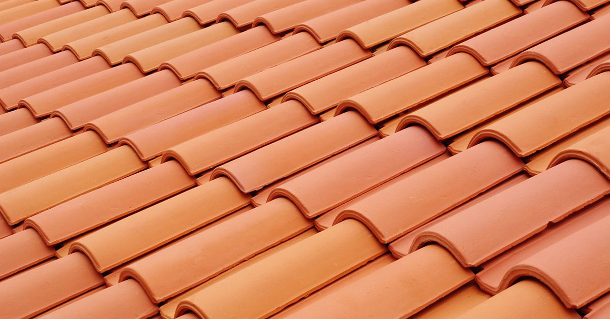 How to Know When it’s Time to Clean Your Roof