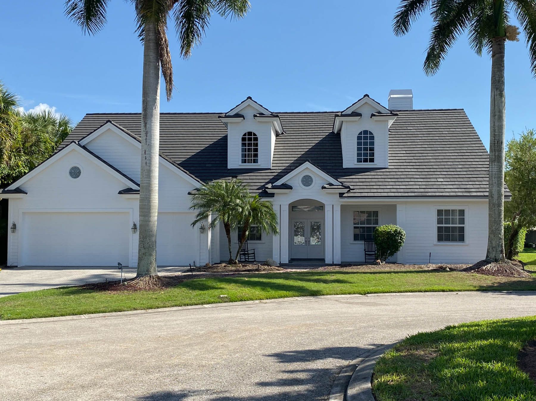 Exterior painting on cottage in Naples FL